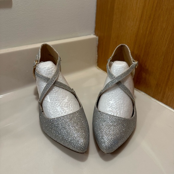 *Make an offer 🙂*Silver sparkle heels - Picture 2 of 4